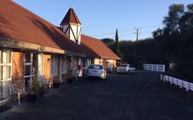 Castle Court Motel